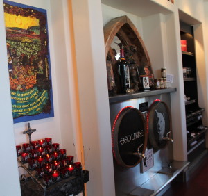 Eclectic and spiritual tasting room at Oso Libre is as interesting as the wines!